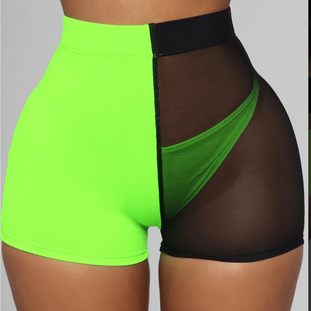 NWT fashion Nova Shorts